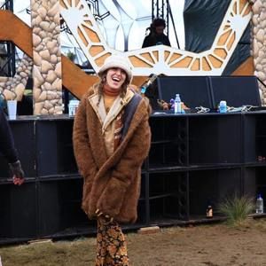 Meet your Posher, Mia